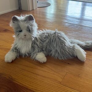 Lifelike Animatronic Therapy Cat - purrs and moves